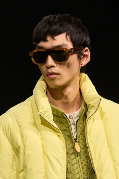 Look 67